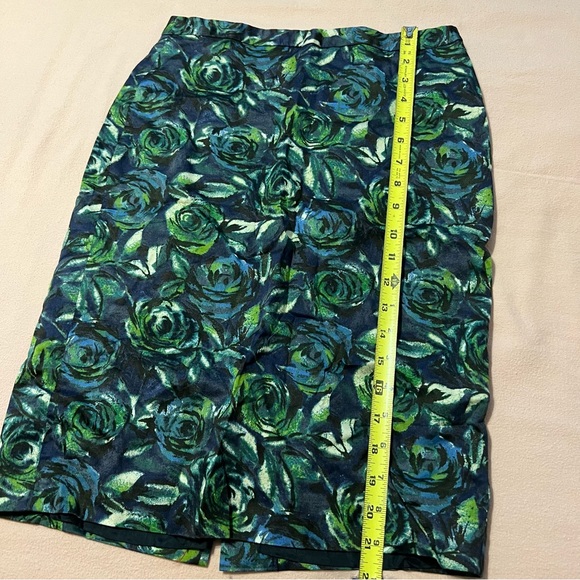 Like new* high waisted midi lined skirt - Picture 4 of 7